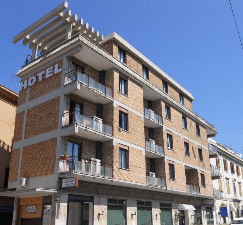 Hotel Traghetto Civitavecchia Buitenkant foto