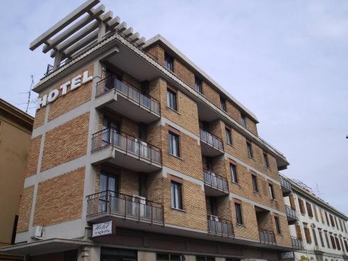 Hotel Traghetto Civitavecchia Buitenkant foto