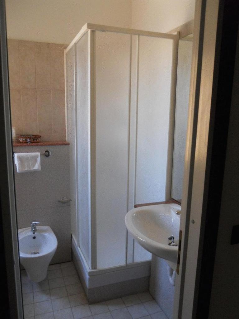 Hotel Traghetto Civitavecchia Buitenkant foto